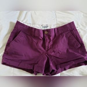 Old Navy chino shorts, size 4